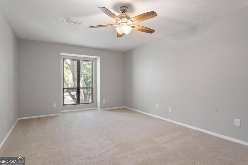 Photo 18 of 1009 McClelen Way