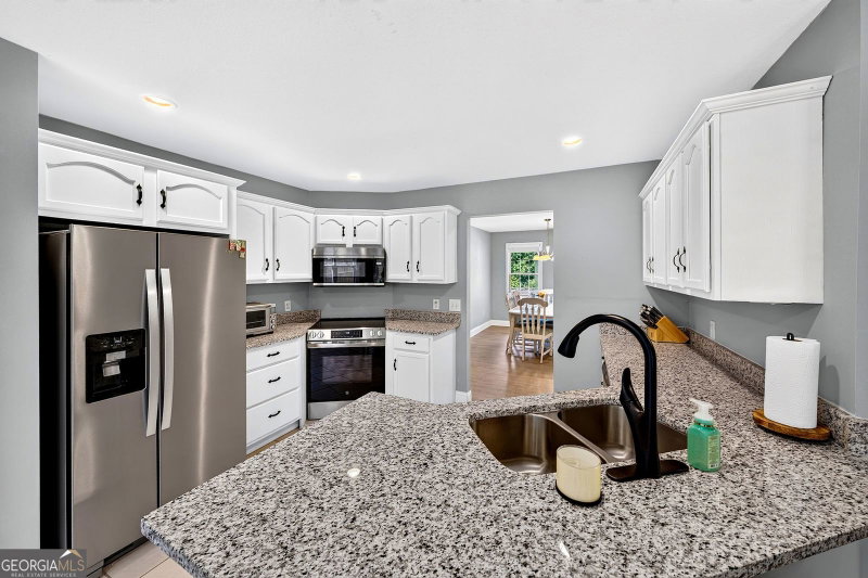 Photo 16 of 118 Rockwind Way