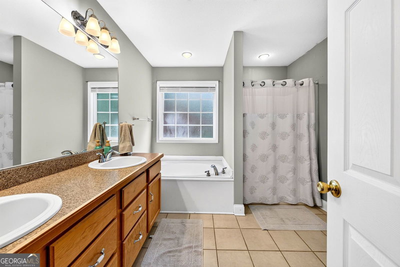 Photo 31 of 118 Rockwind Way