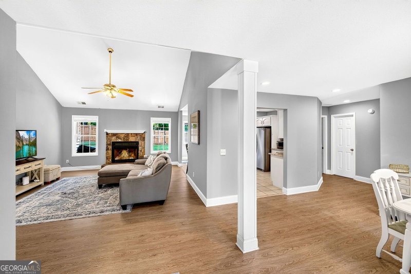 Photo 8 of 118 Rockwind Way