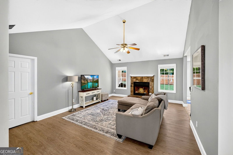 Photo 12 of 118 Rockwind Way