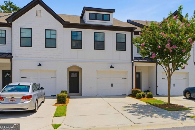 151 Auburn Landing Place