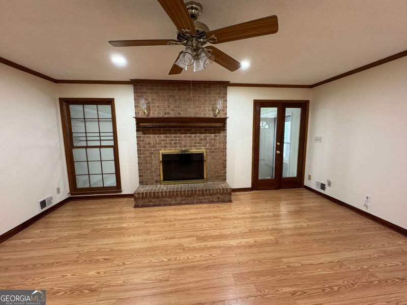 Photo 13 of 700 Ponderosa Court