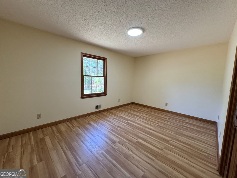 Photo 18 of 700 Ponderosa Court
