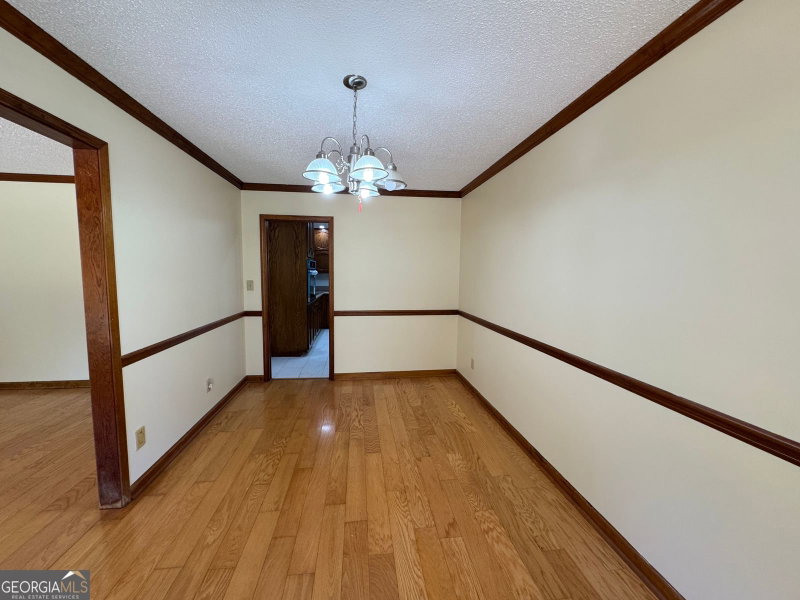 Photo 10 of 700 Ponderosa Court