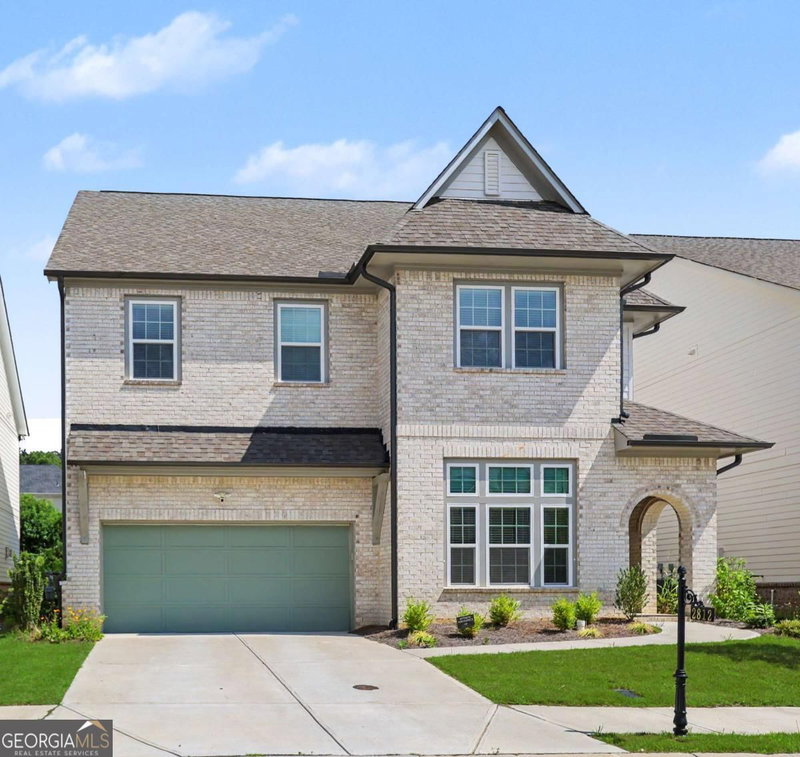 2812 Girard Lane