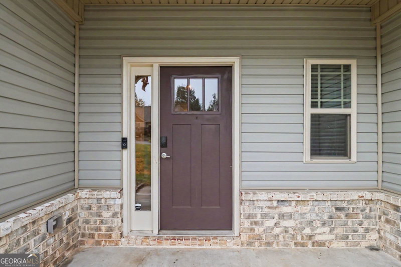 Photo 4 of 731 Dawn Place