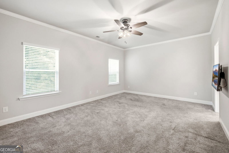 Photo 16 of 645 Skyview Drive
