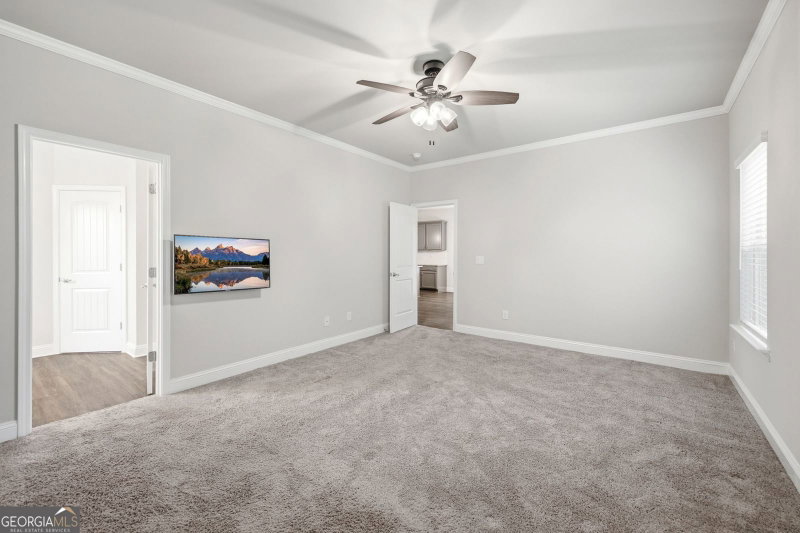 Photo 18 of 645 Skyview Drive