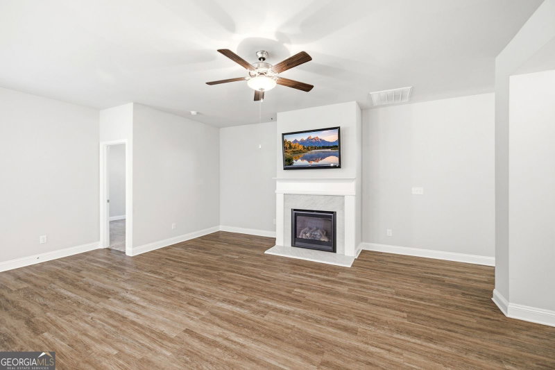 Photo 8 of 645 Skyview Drive