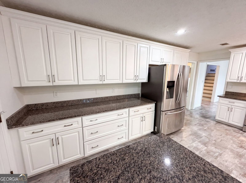 Photo 7 of 4378 Shady Drive NW