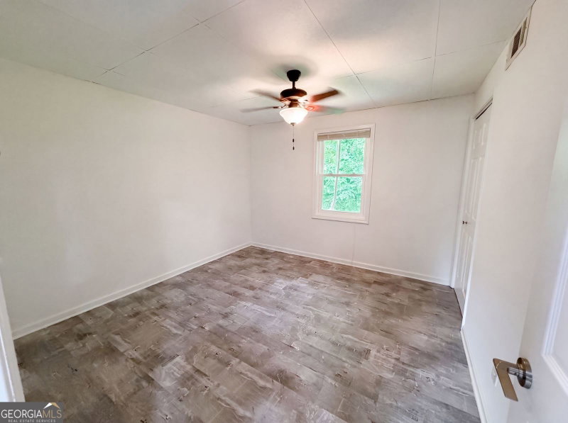 Photo 10 of 4378 Shady Drive NW