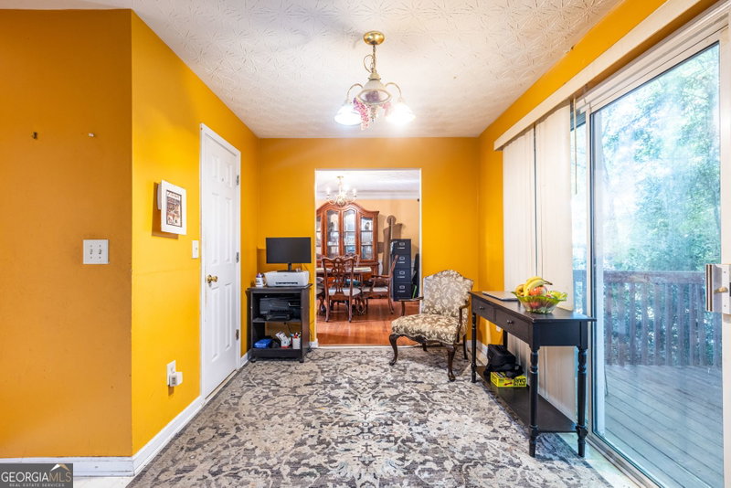 Photo 11 of 127 Resthaven Drive