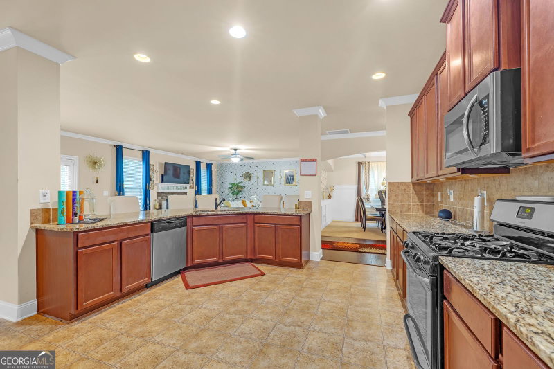 Photo 13 of 891 Lorrimont Lane