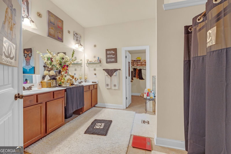 Photo 29 of 891 Lorrimont Lane