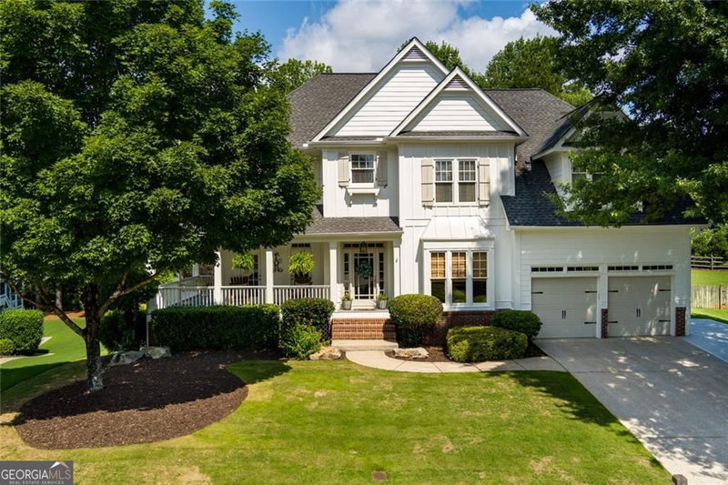270 Sagamore Cove