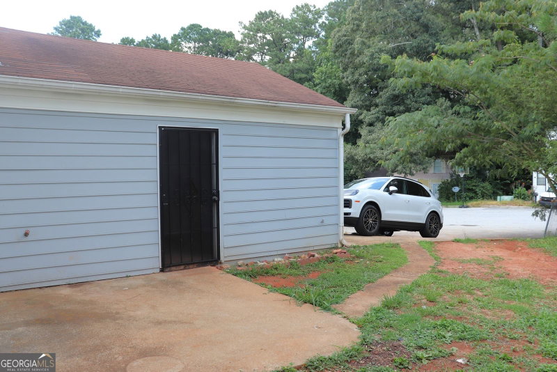 Photo 44 of 419 Thomas Jefferson Drive