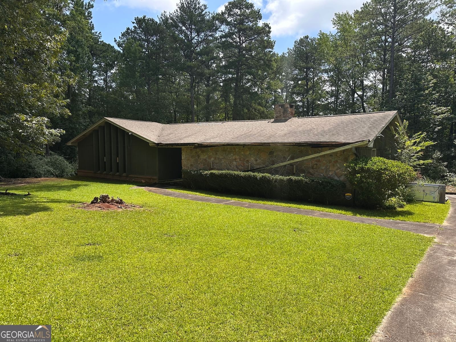 4520 Thompson Road, Atlanta, GA 30349