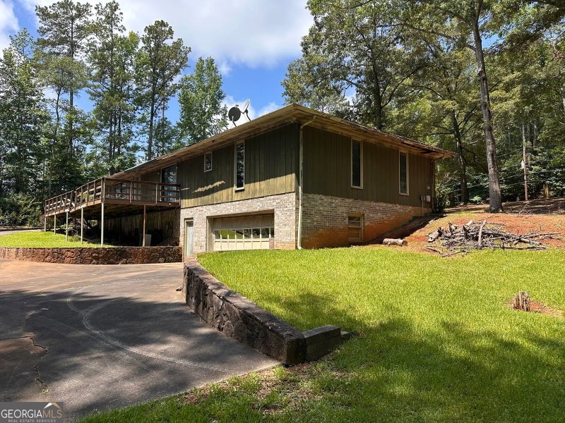 Photo 14 of 4520 Thompson Road