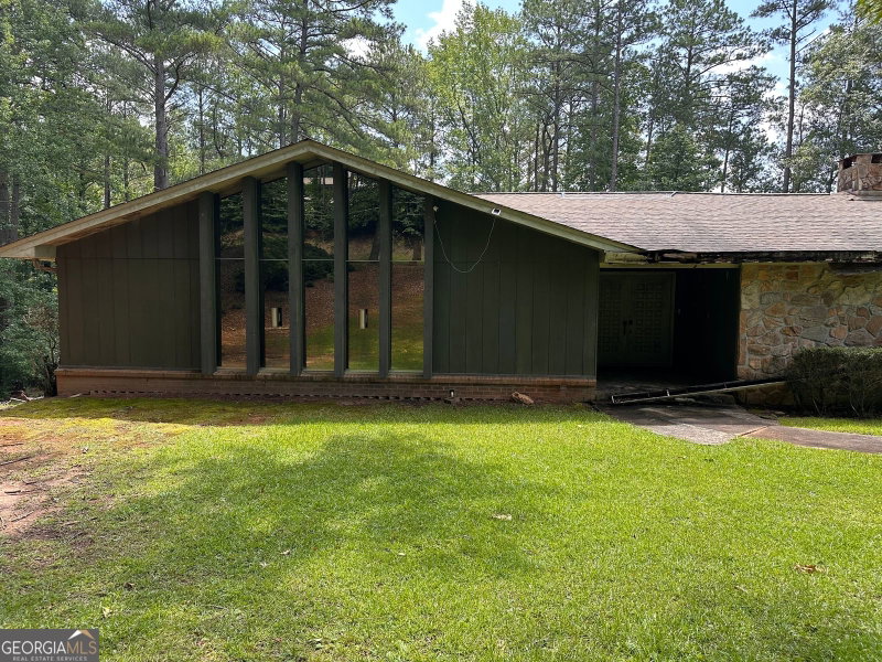Photo 3 of 4520 Thompson Road
