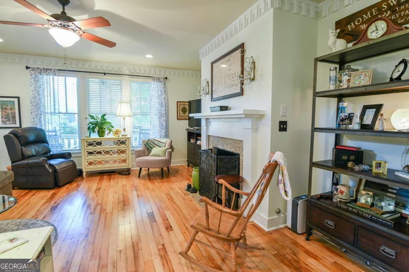Photo 15 of 1060 Cobblestone Drive