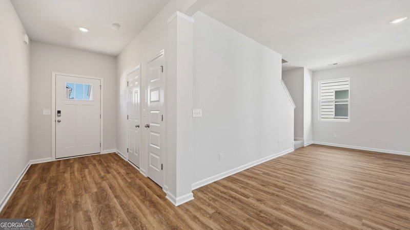 Photo 4 of 11979 Aukerman Way