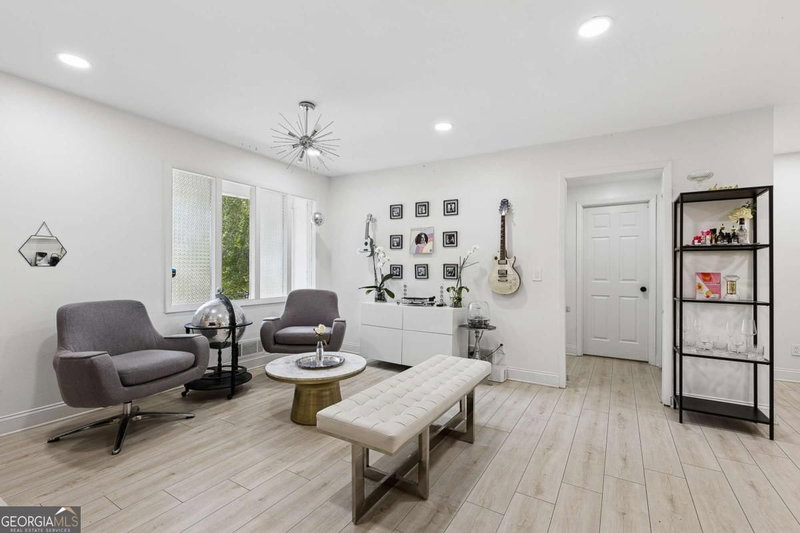 Photo 9 of 700 Cedar Knoll Drive
