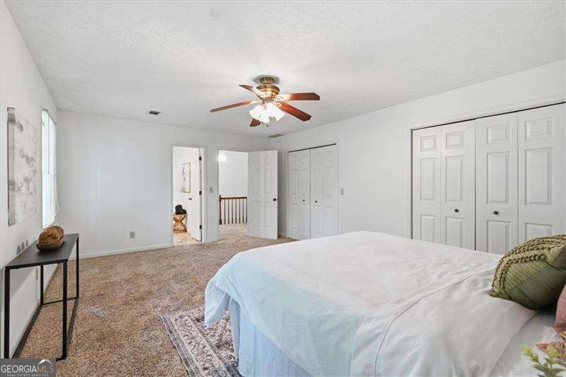 Photo 16 of 4037 Crossfield Place