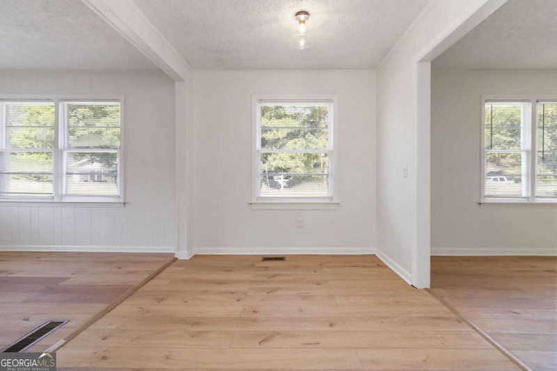 Photo 9 of 8151 Puckett Street SW