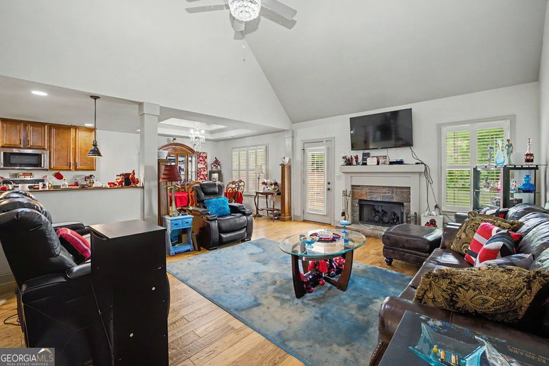 Photo 11 of 102 Brookstone Drive