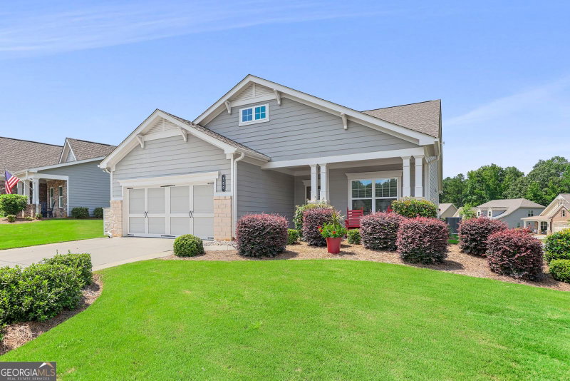 160 Maple Leaf Road