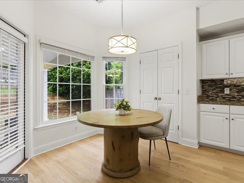 Photo 11 of 3125 Wyntree Drive