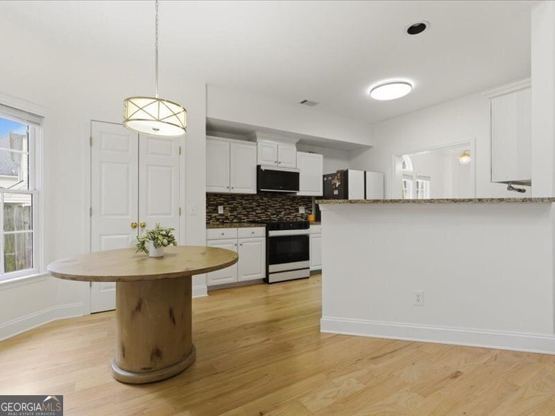 Photo 12 of 3125 Wyntree Drive