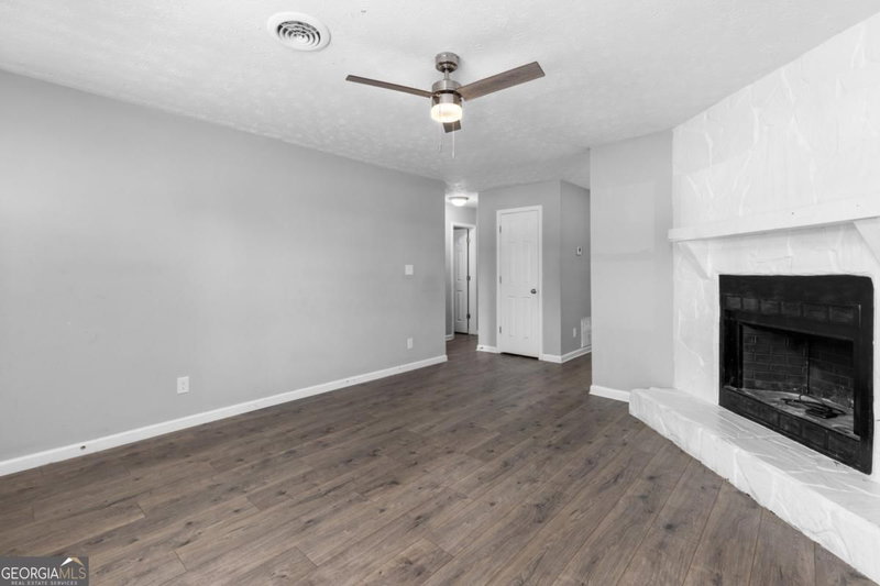 Photo 5 of 501 Timber Ridge Court