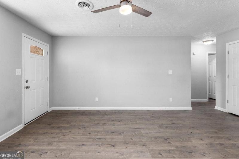Photo 6 of 501 Timber Ridge Court