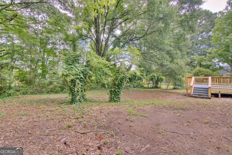 Photo 6 of 18 Regal Way NW