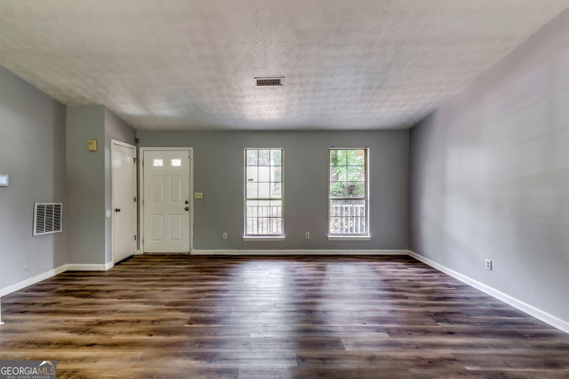 Photo 5 of 759 Greenhedge Drive