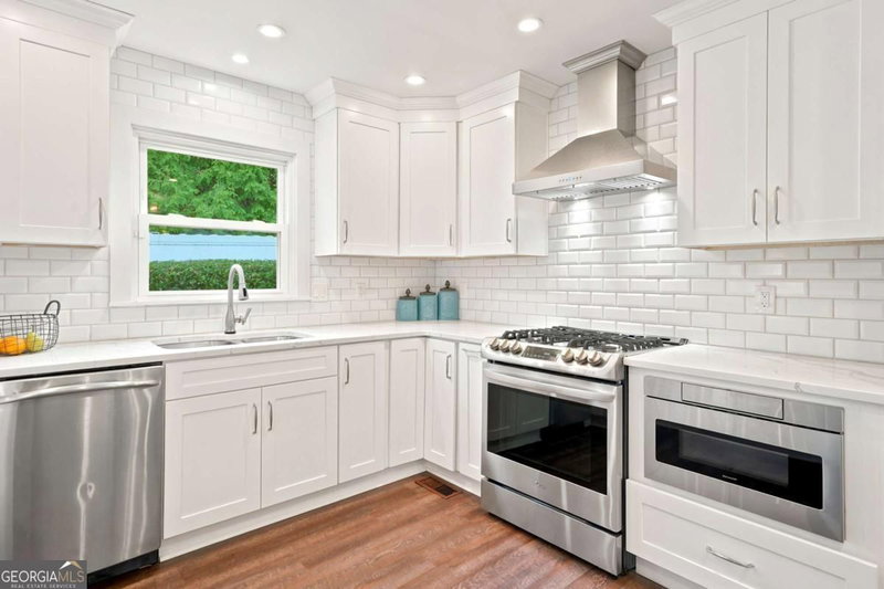 Photo 14 of 4346 Collingham Trace NE
