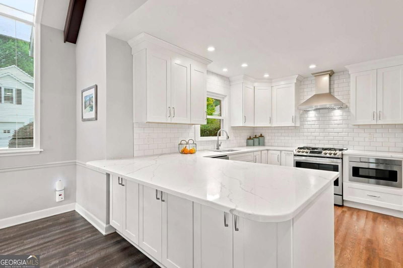 Photo 16 of 4346 Collingham Trace NE