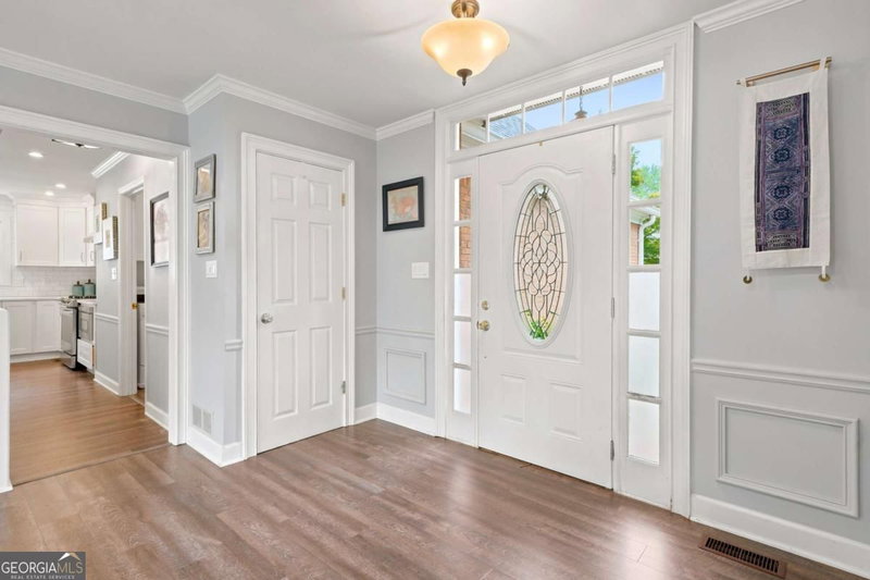 Photo 8 of 4346 Collingham Trace NE
