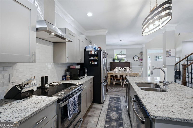 Photo 10 of 5214 Hazel Street NE