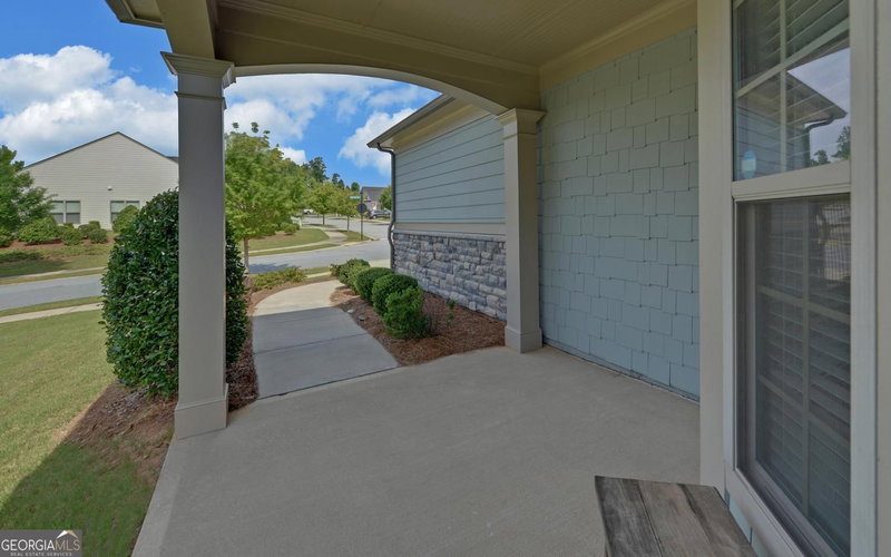 Photo 4 of 5690 Maple Bluff Way