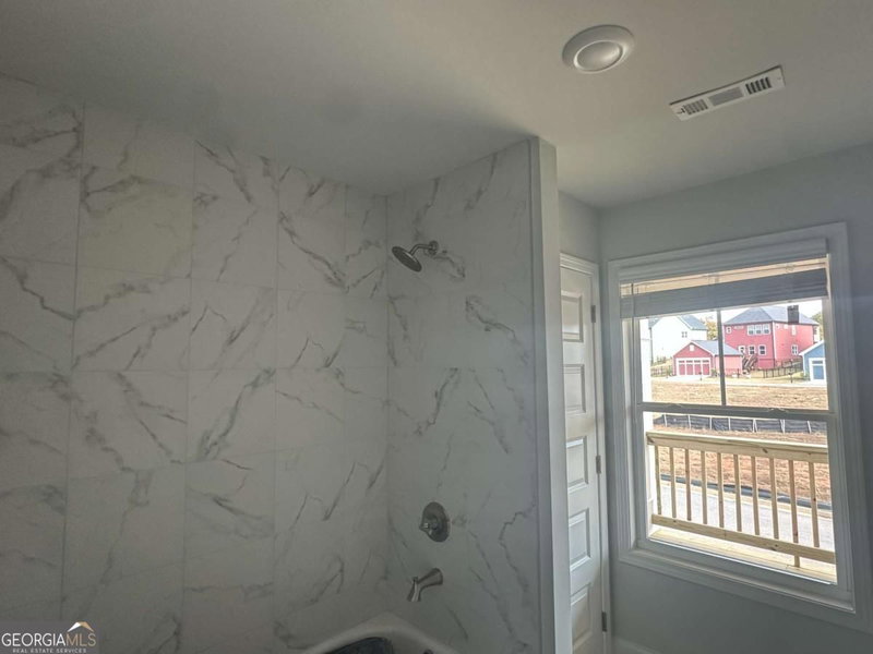Photo 13 of 360 Summerville Lane