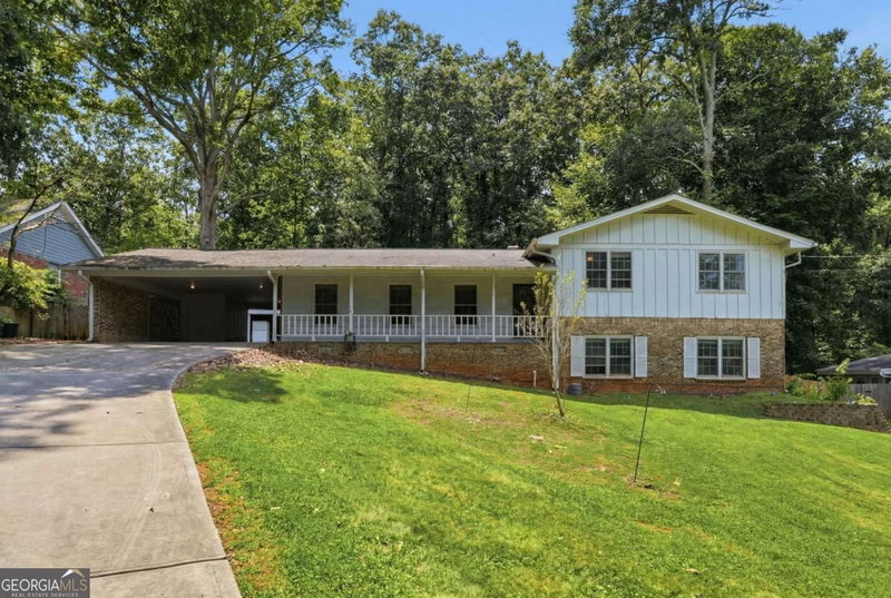 4362 White Oak Drive