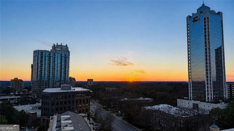 Photo 2 of 2881 Peachtree Road NE #1105