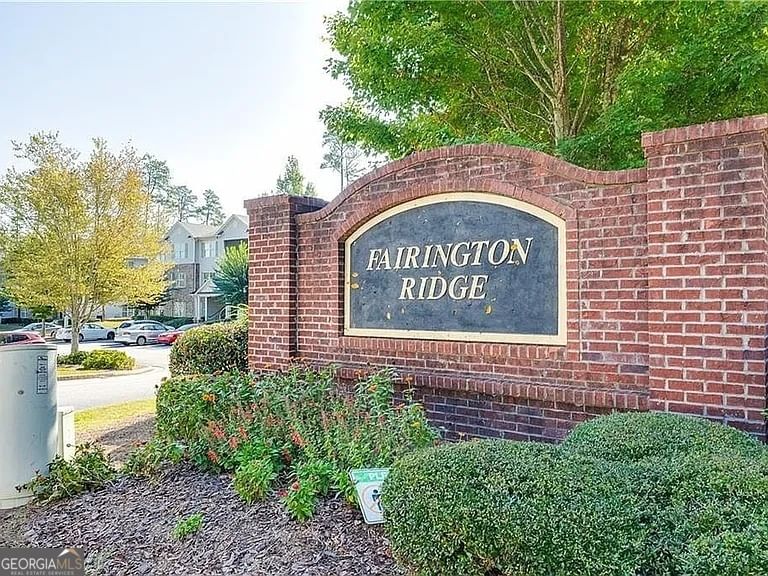 Photo 2 of 6202 Fairington Ridge Circle