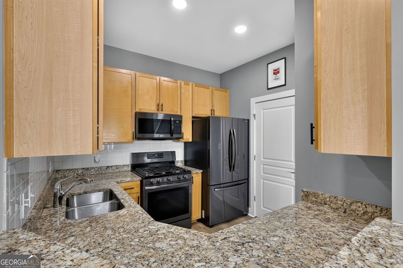 Photo 7 of 799 Hammond Drive NE #417