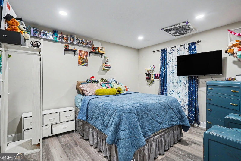 Photo 14 of 166 Kipling Way