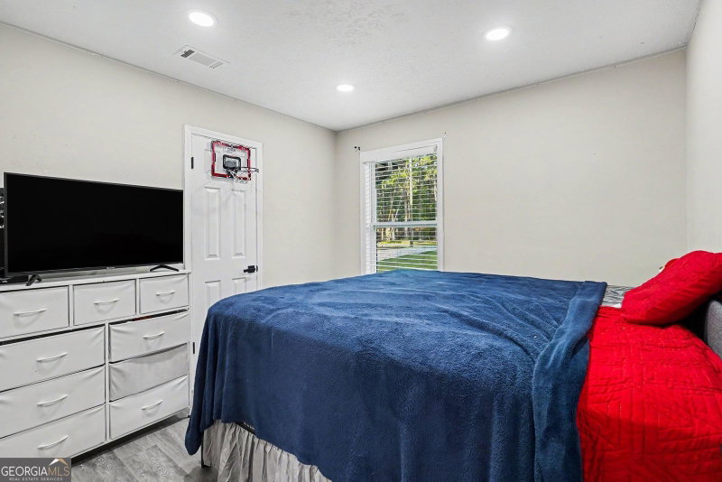 Photo 16 of 166 Kipling Way