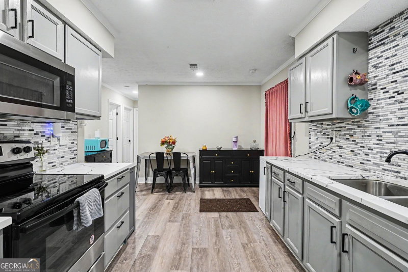 Photo 9 of 166 Kipling Way